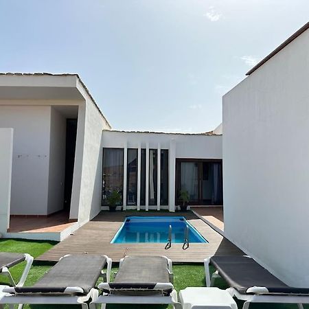 Private Villa With Pool In The Mountains Pajara  ภายนอก รูปภาพ