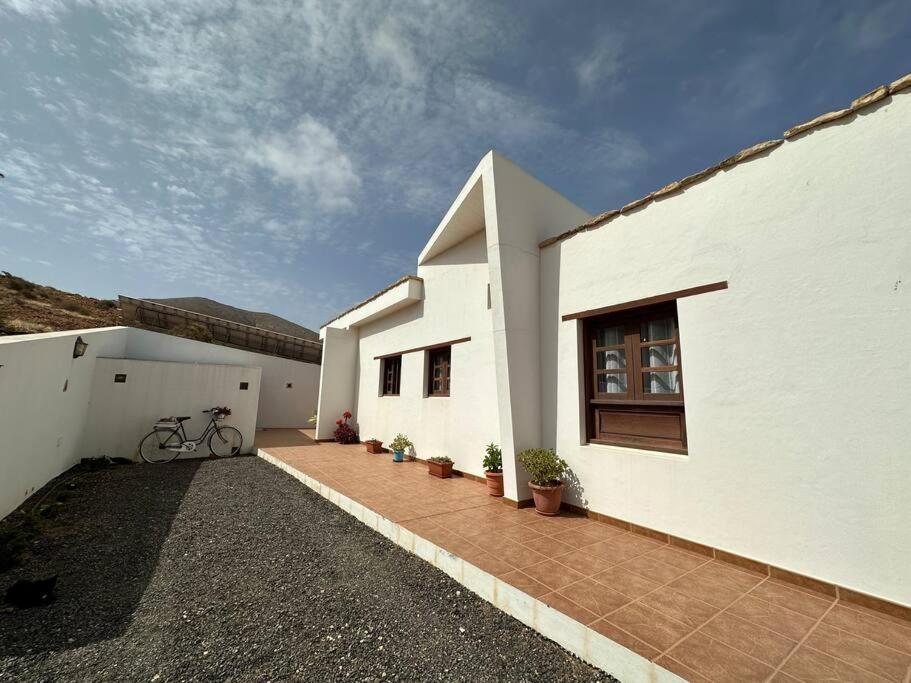 Private Villa With Pool In The Mountains Pajara  ภายนอก รูปภาพ