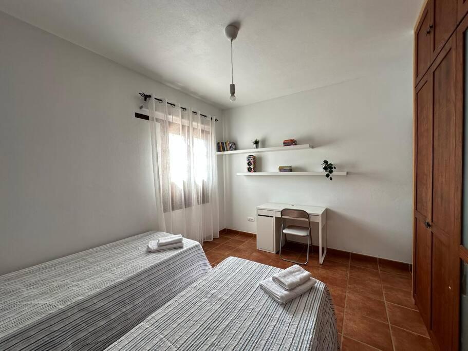 Private Villa With Pool In The Mountains Pajara  ภายนอก รูปภาพ